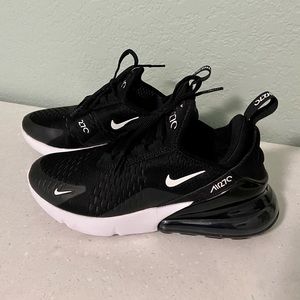 Women’s Nike AirMax 270